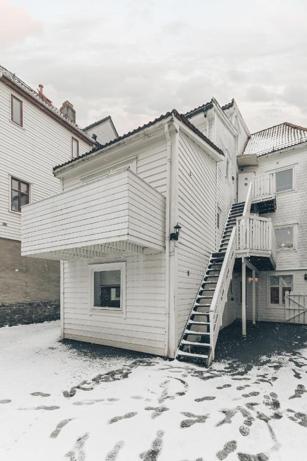 Ls Apartments Берген Екстериор снимка