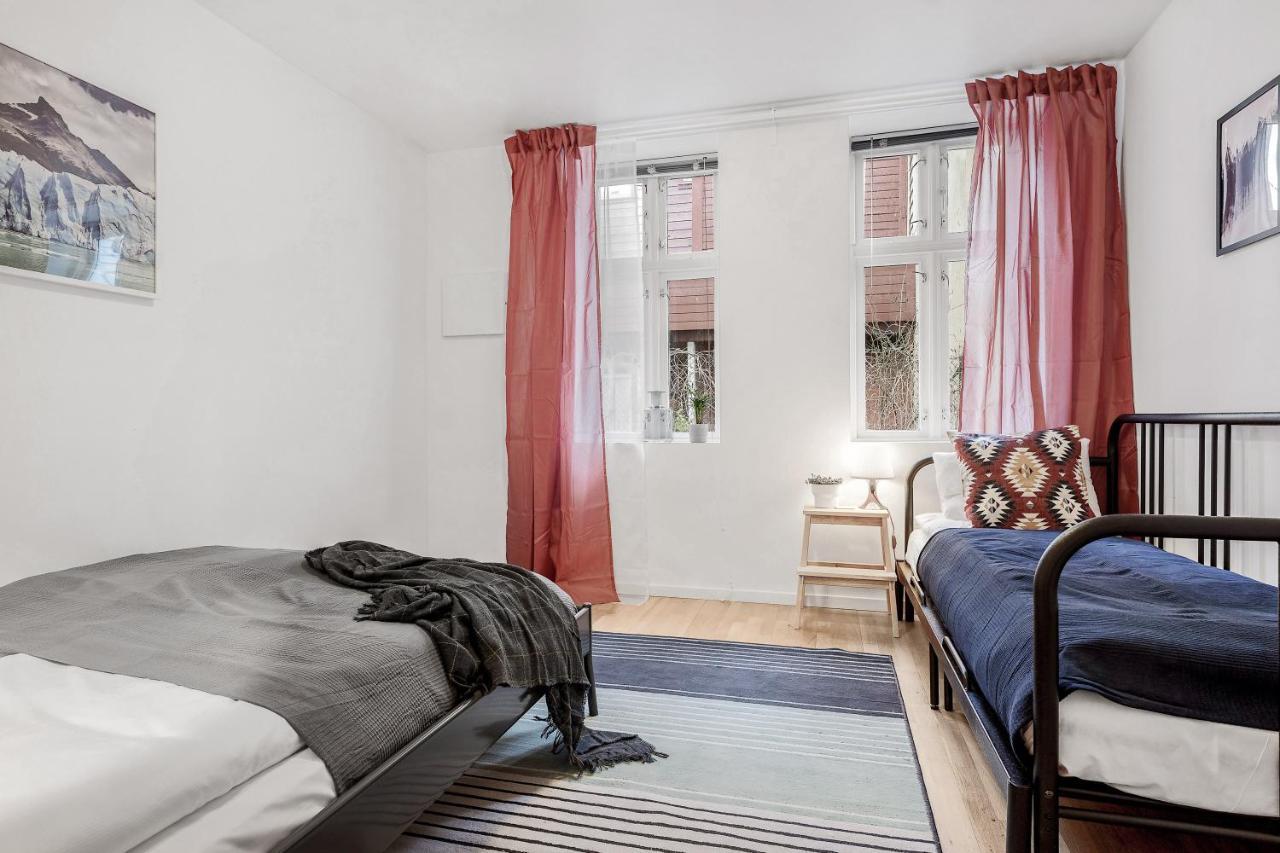 Ls Apartments Берген Екстериор снимка
